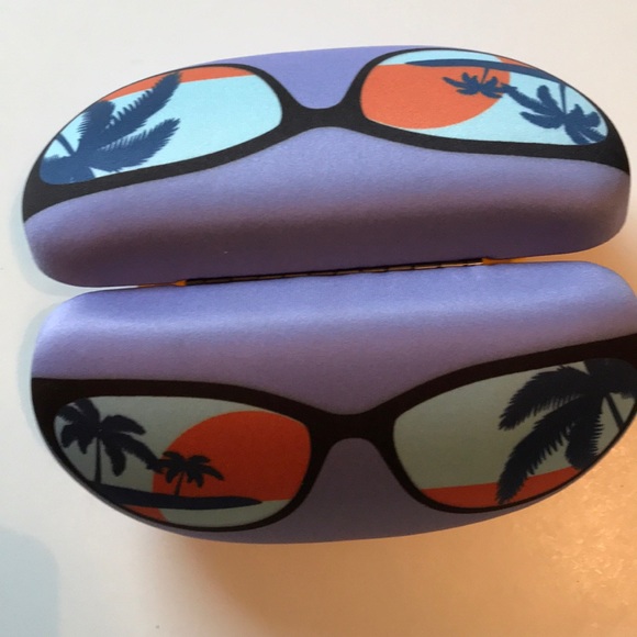 Brand new sunglass case 🕶 - Picture 4 of 4